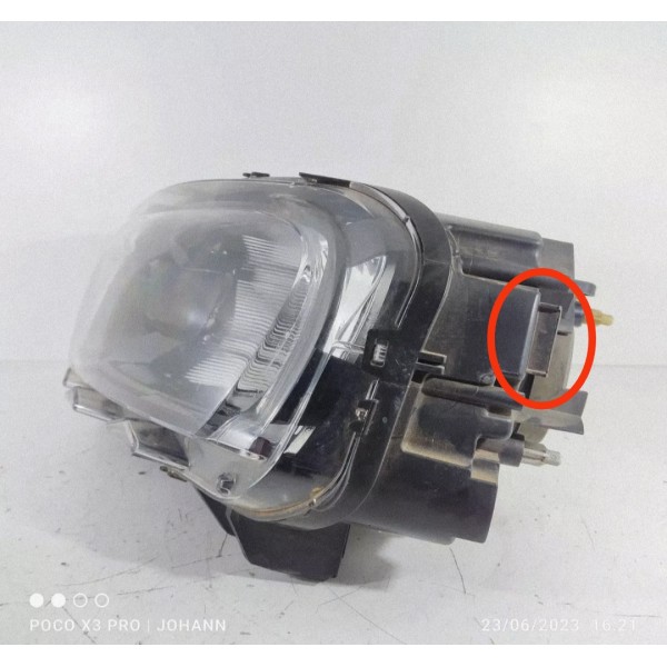 Farol Cactus Esquerdo 2018 2019 2020/2024 Detalhe L90126892