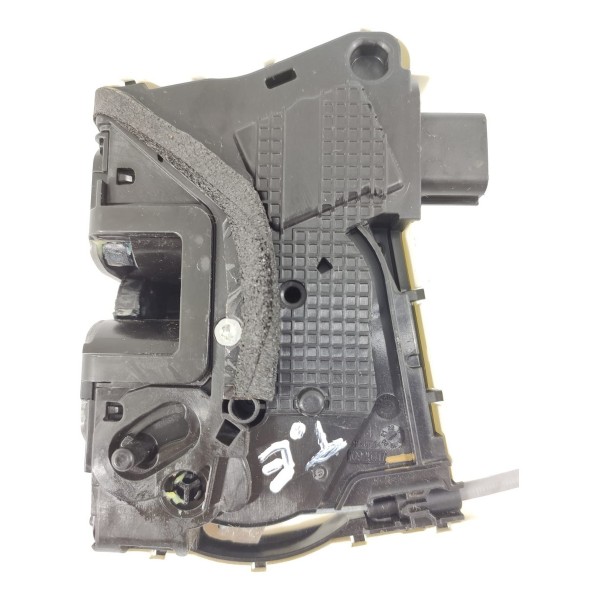 Fechadura Porta Onix Tracker Traseira Esq 2020/2024 26317124