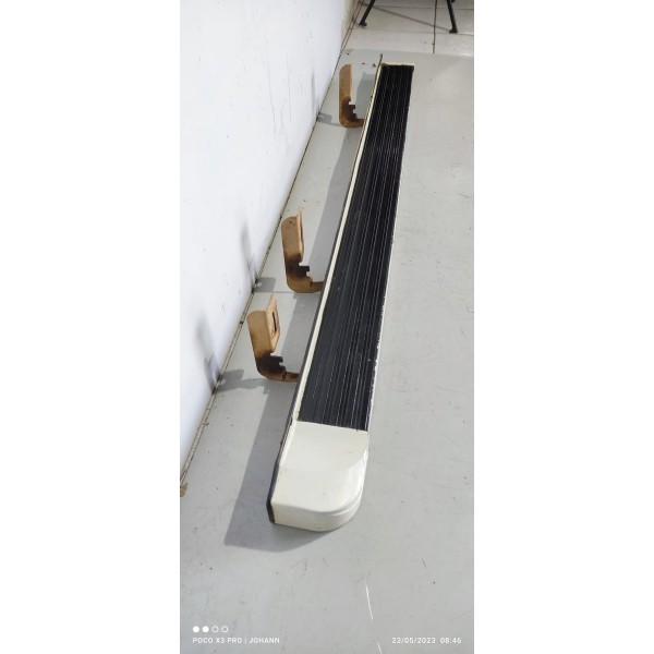 Estribo Amarok Esquerdo 2011 2012/2016 Detalhe /28804
