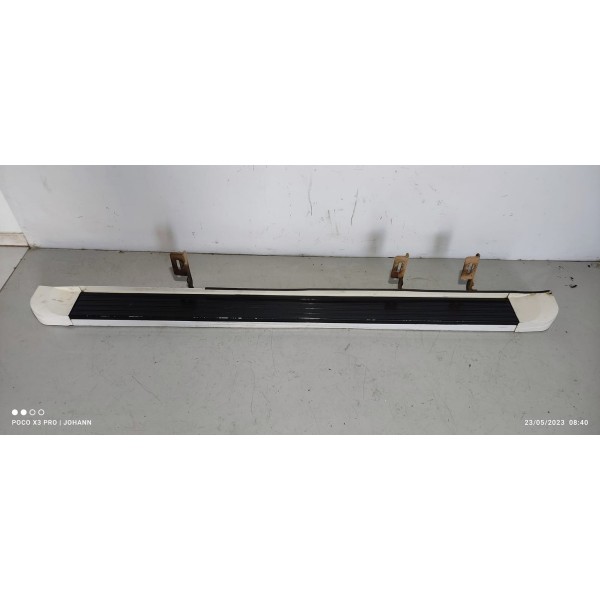 Estribo Amarok Direito 2011 2012/2016 Detalhe /28803