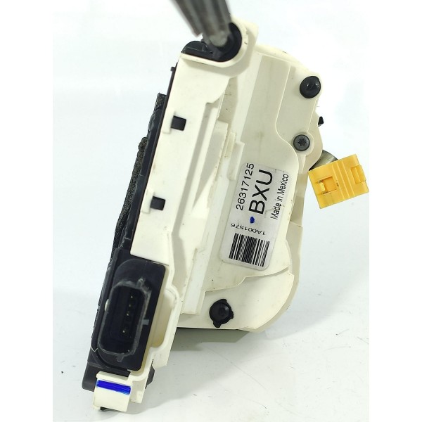 Fechadura Porta Onix Tracker Dianteira Di 2020/2024 26317125