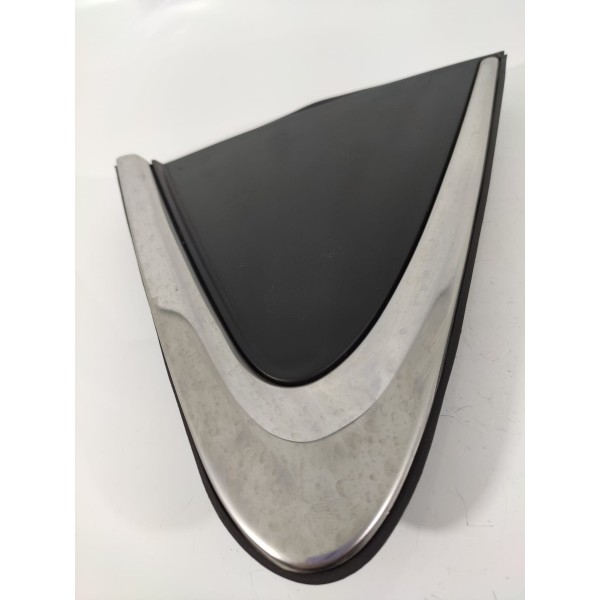 Moldura Coluna C Esquerda Onix 2020/2024 26224712 /39072