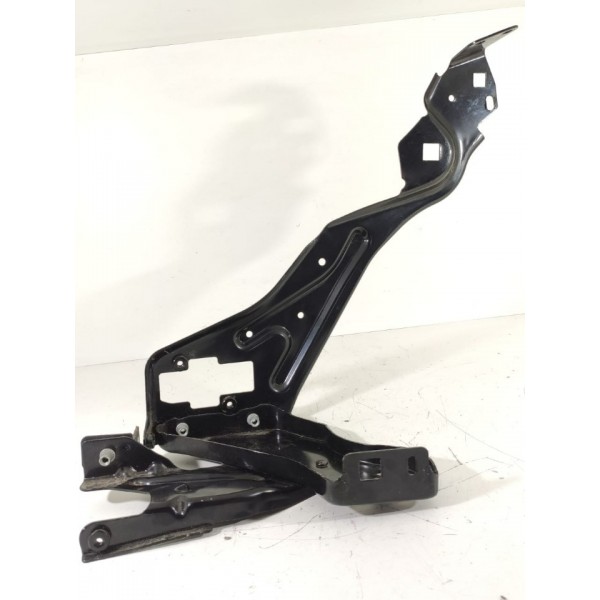 Suporte Guia Farol Mercedes C180 Esque 2010 2014 A2048261324