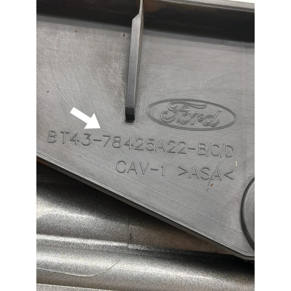 Friso Tampa Traseira Ford Edge 2008/2014 78425a22