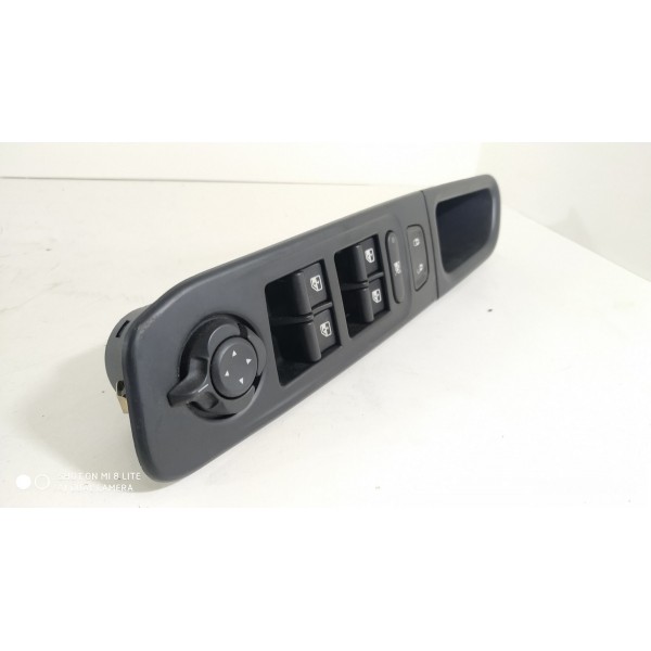 Botão Comando Vidro Renegade Diant E 2016/21 30171110 /26108