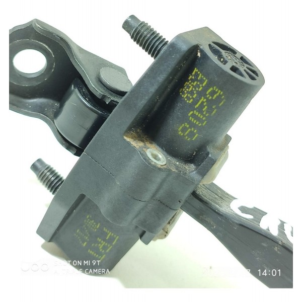 Limitador Porta Cruze Diant Dir 2017 2018 2019 2022 /26020