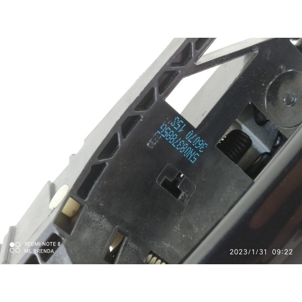 Maçaneta Tiguan Dianteira Esq 2010 2011 2012 2014 16 / 25120