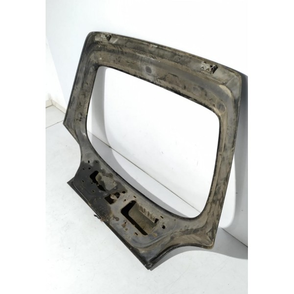 Tampa Traseira Ford Fiesta Hatch 1998 Detalhe  / 21155