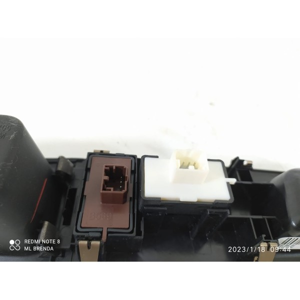 Botão Vidro Trava Toro Renegade D D 16/21 01002366340 /24499