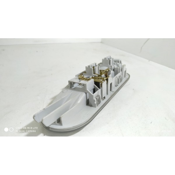 Luz Teto Cortesia Nissan Versa 2019 / 23581