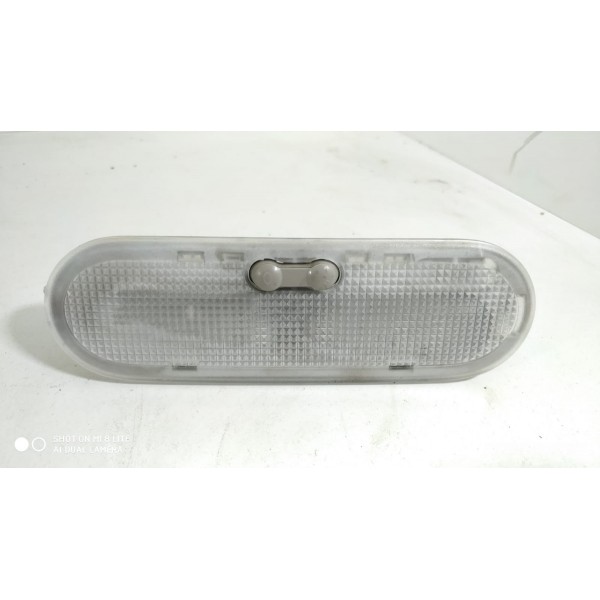 Luz Teto Cortesia Nissan Versa 2019 / 23581