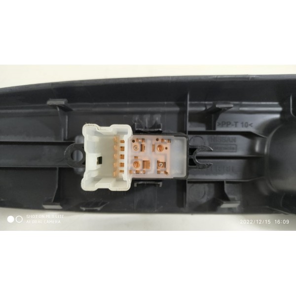 Botão Comando Vidro Elét Diant Direito Versa 2019 / 23432