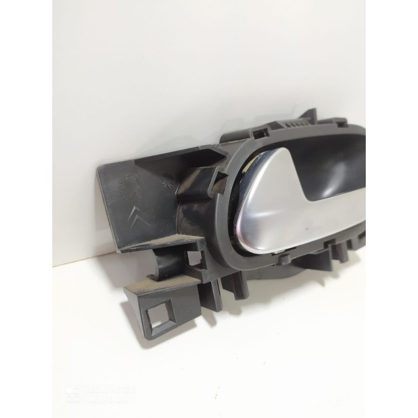 Maçaneta Trinco Peugeot 208 2014 Tras Esq 96605254 / 22249