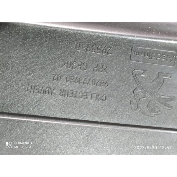 Calha Parabrisa Peugeot 208 2022 / 21010