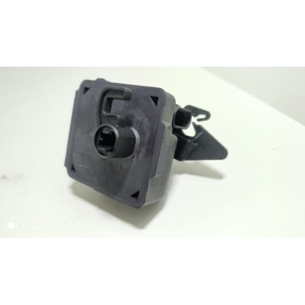 Trava Portinhola Mercedes C180 C200 2008/2012 896105 / 21122