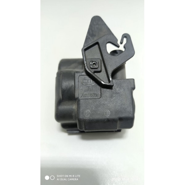 Trava Portinhola Mercedes C180 C200 2008/2012 896105 / 21122
