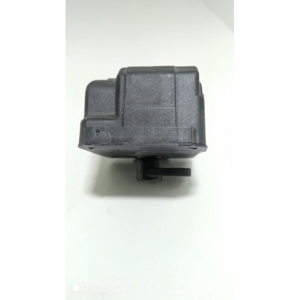 Trava Portinhola Mercedes C180 C200 2008/2012 896105 / 21122
