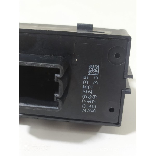 Botão Vidro Tracker Onix Spin Cruze 2015 20792535 /20747