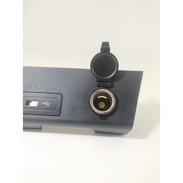 Tomada 12v Com Moldura Chery Tiggo 3x 2022 / 20276