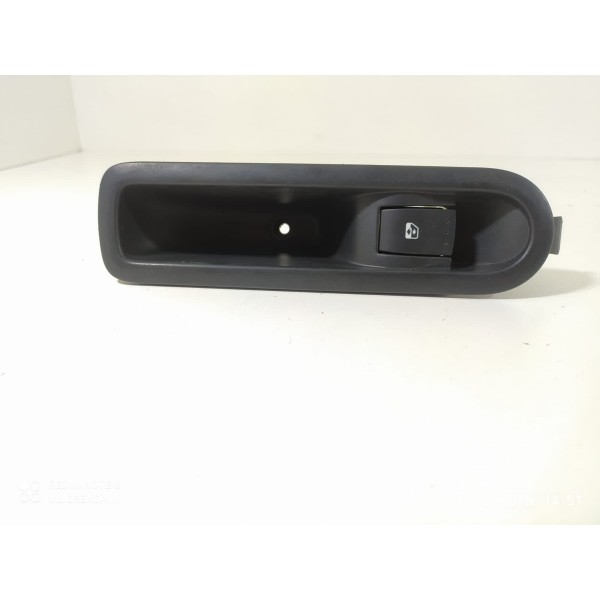 Botão Vidro  Megane Traseiro Esq 2008/2013 Original / 19753
