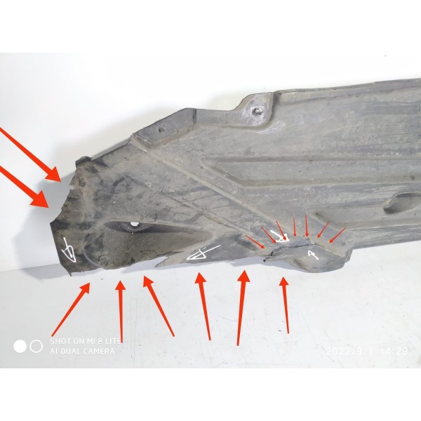 Protetor Assoalho Slk  200 R171 Direit 05/11 A1716190238 Det