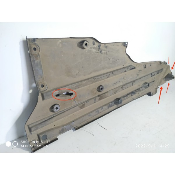 Protetor Assoalho Slk  200 R171 Direit 05/11 A1716190238 Det