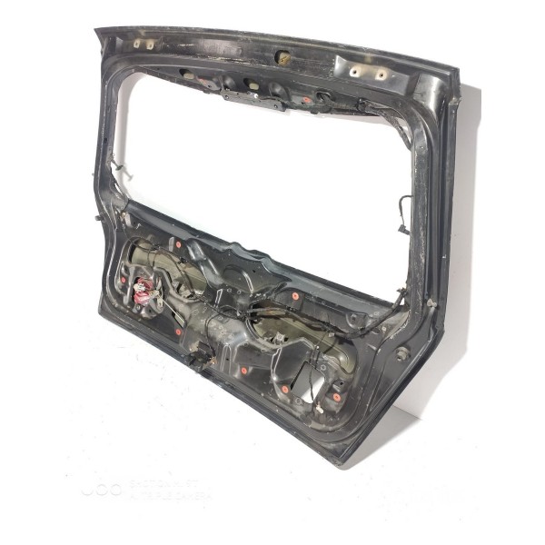 Tampa Traseira Fiat Stilo 2005/2012 Original Detalhe / 19483