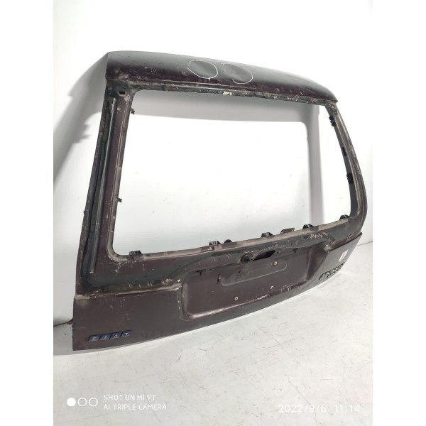 Tampa Traseira Fiat Marea Weekend 2001 Detalhe / 19480