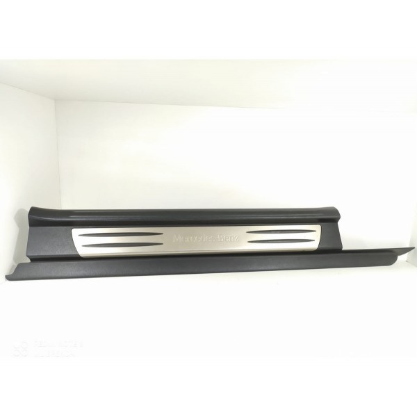 Soleira Porta Mercedes Slk R171 Dir 05/11 1716800235 / 19399