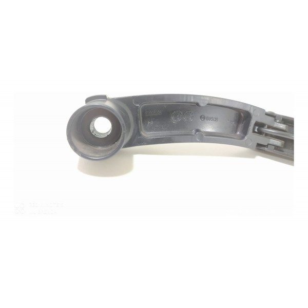 Braço Limpador Parabrisa Tracker Esq 2020/2024 Orig / 18730