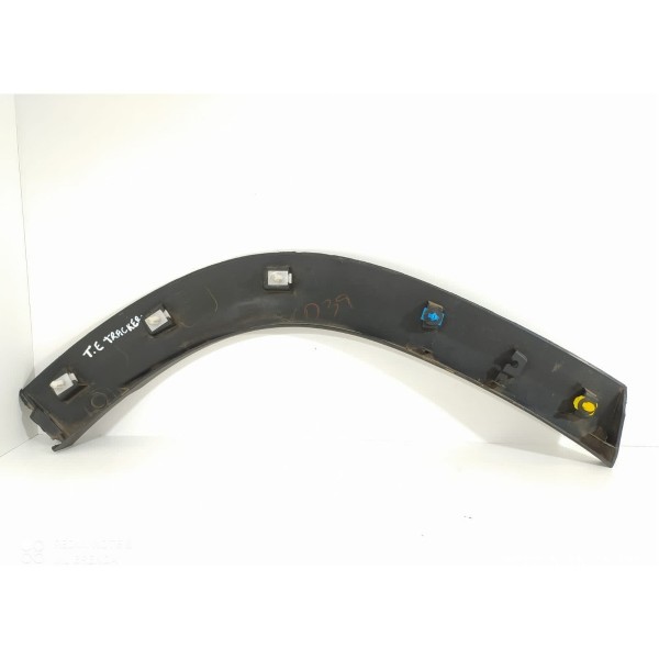 Aplique Lateral Tracker 2020/2024 26275877 T E Det /18701