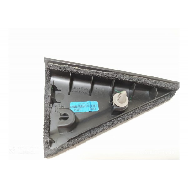 Moldura Externa Porta Tracker 2020 2021 2022 Tras Esq/ 18604