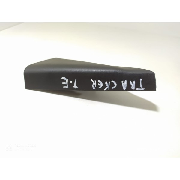 Moldura Externa Porta Tracker 2020 2021 2022 Tras Esq/ 18604