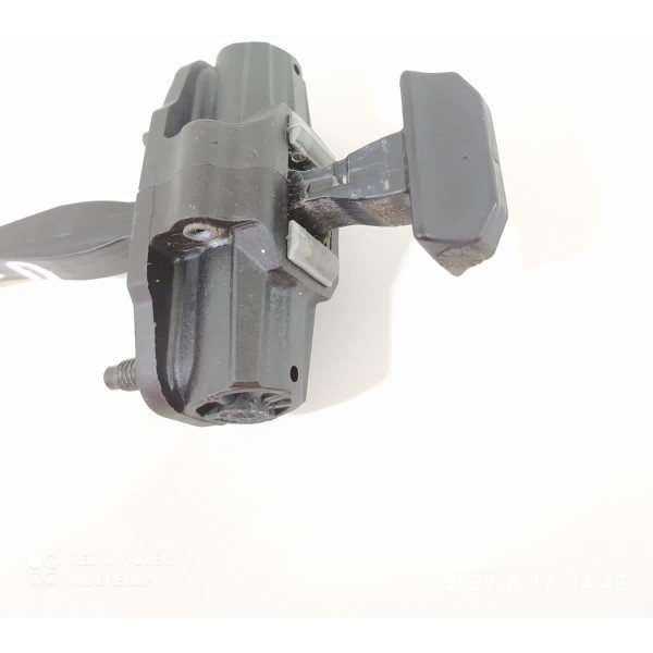 Limitador Porta Tracker Dianteira Dir 2020/2024 Orig /18538