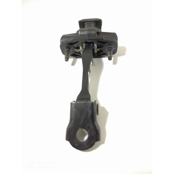Limitador Porta Tracker Dianteira Dir 2020/2024 Orig /18538