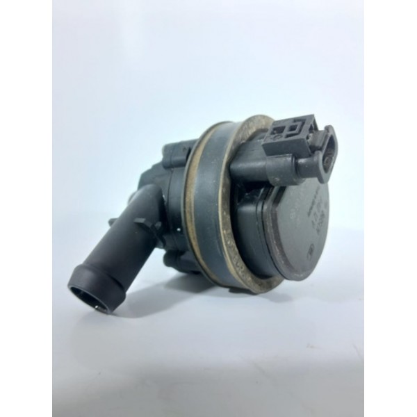 Bomba Agua Auxiliar Mercedes Gla Cla A 200 15/20 A005000686