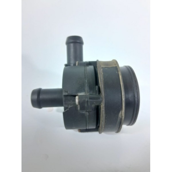 Bomba Agua Auxiliar Mercedes Gla Cla A 200 15/20 A005000686