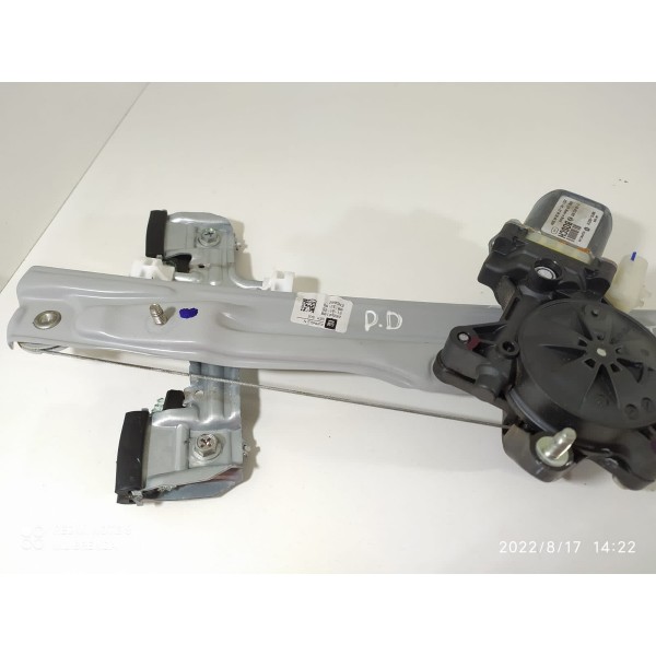 Maquina Vidro Tracker Diant Dir 2020/2024 26290108 /18533