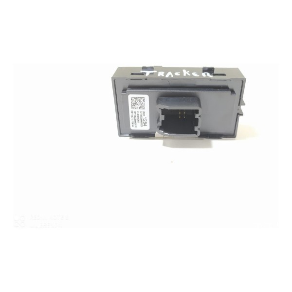 Botão Vidro Tracker Onix 2020/2024 28211284 /18513