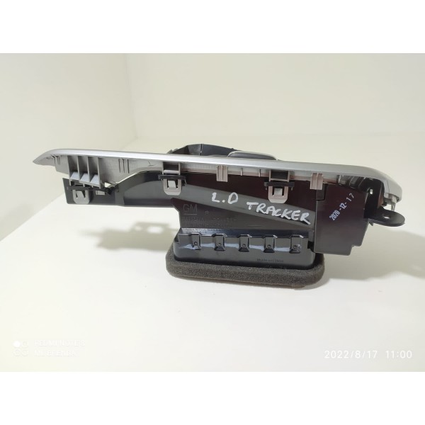 Difusor Ar Tracker Direito 2020/2024 26302918 / 18509