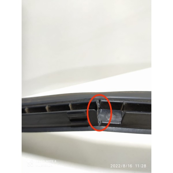 Friso Parabrisa Jac T40 2019 Esquerdo Detalhe / 18451