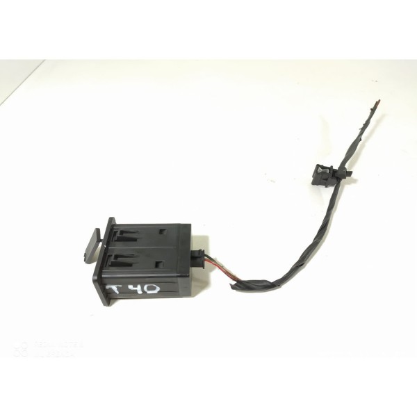 Entrada Auxiliar Usb Jac T40 2019 Original / 18266