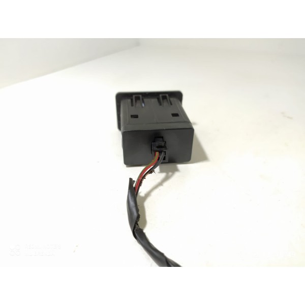 Entrada Auxiliar Usb Jac T40 2019 Original / 18266
