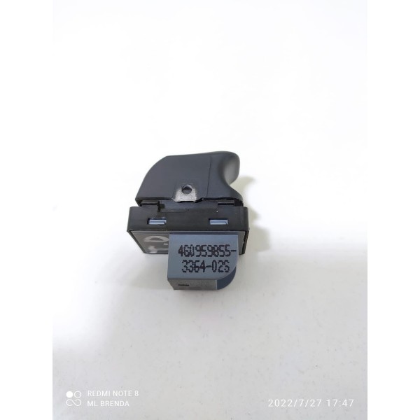 Botão Comando Vidro Tras Dir Audi Q3 2015 4g0959855 / 17480