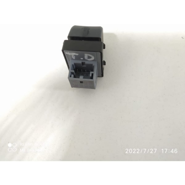 Botão Comando Vidro Tras Dir Audi Q3 2015 4g0959855 / 17480