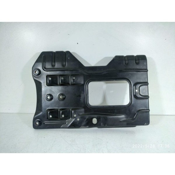 Suporte Base Bateria Mercedes C180 C200 A2046200018 /15254