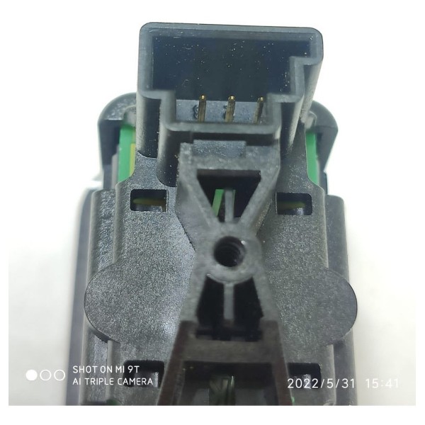 Botao Vidro Mercedes C180 C200 2008/2014 A2049055502 / 15360