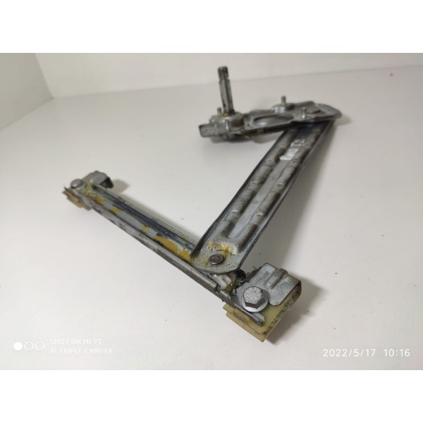 Maquina Vidro Kwid Tras Dir 2018/2022 Man 807206776r / 14941