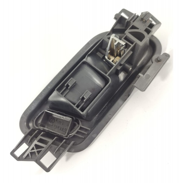 Macaneta Interna Amarok Esq Tras/diant 2010/2023 2h0837113d