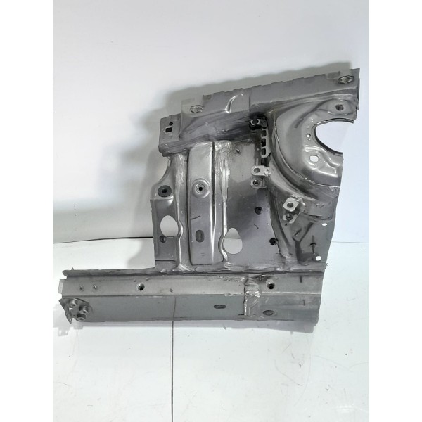 Caixa Roda Longarina Mercedes Gla 200 250 Esquerda 2015/2020